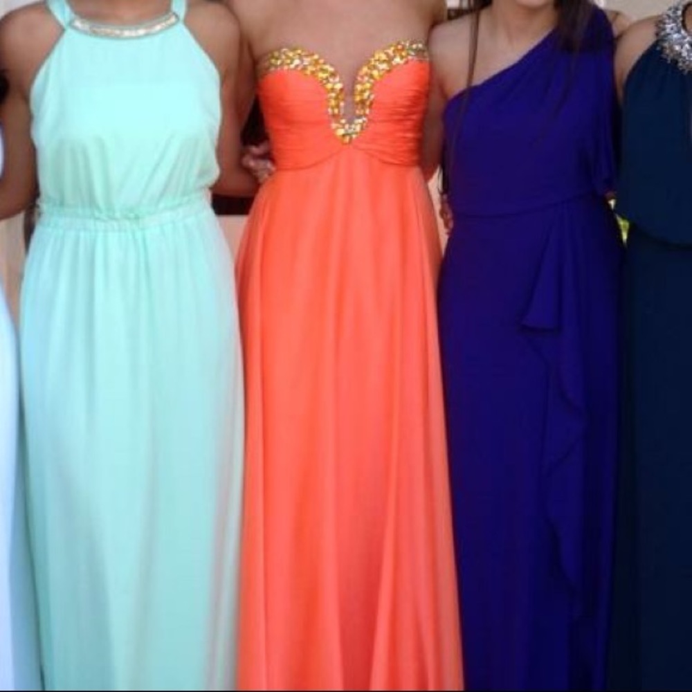 Ball gown/prom dress